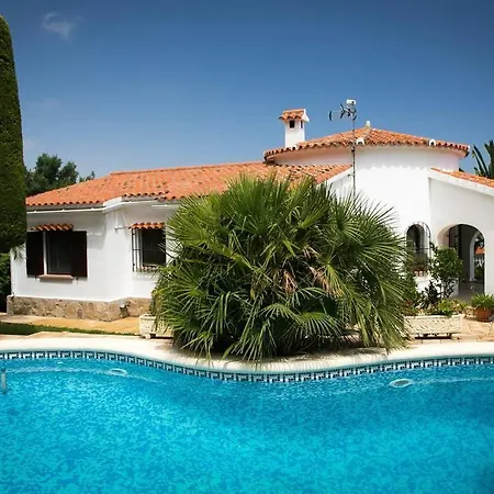 Hermosa Casa Con Piscina Dénia